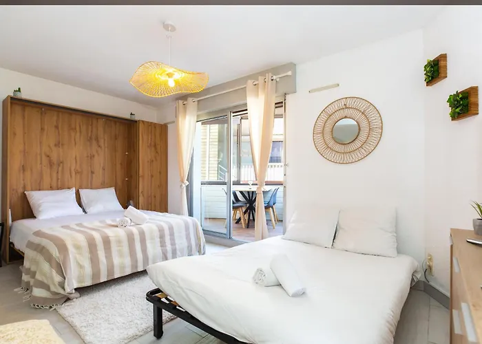 Atlantic Selection - Ivato, Au Port De